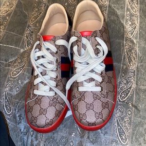 Gucci shoes